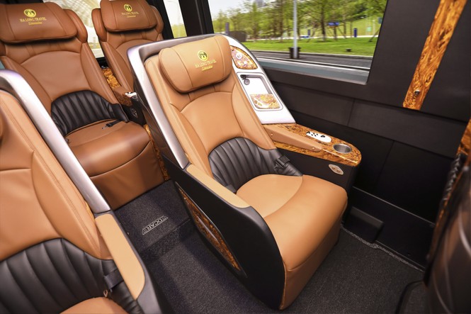 Đi Limousine 'xưa' rồi, giờ trên khoang Hạng Thượng Đỉnh mới 'sang' - ảnh 1