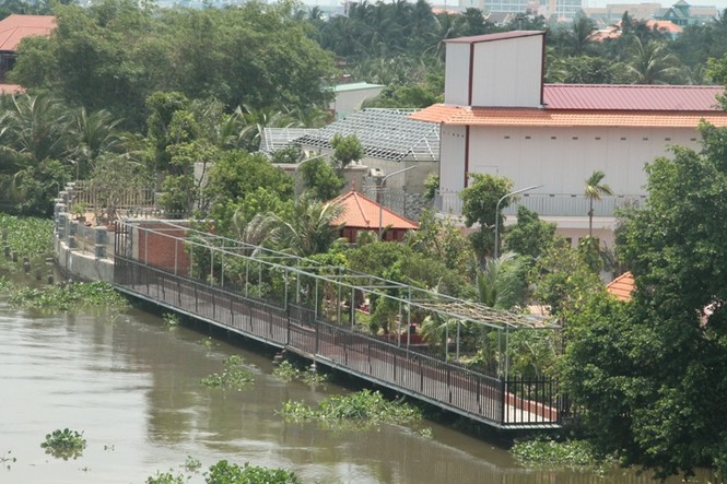 Bình Dương: Loạt nhà hàng, “biệt thự” lấn sông, cán bộ né trách nhiệm - ảnh 4