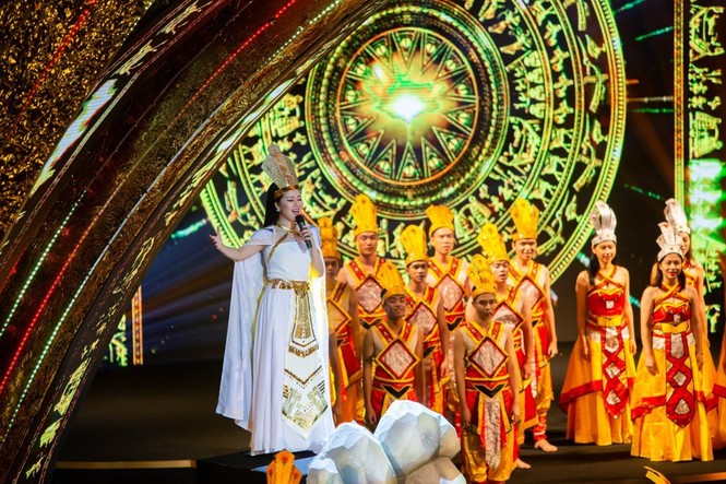 Đạo diễn Nhật Nam chiêu đãi khán giả bữa tiệc âm nhạc và điện ảnh - ảnh 3