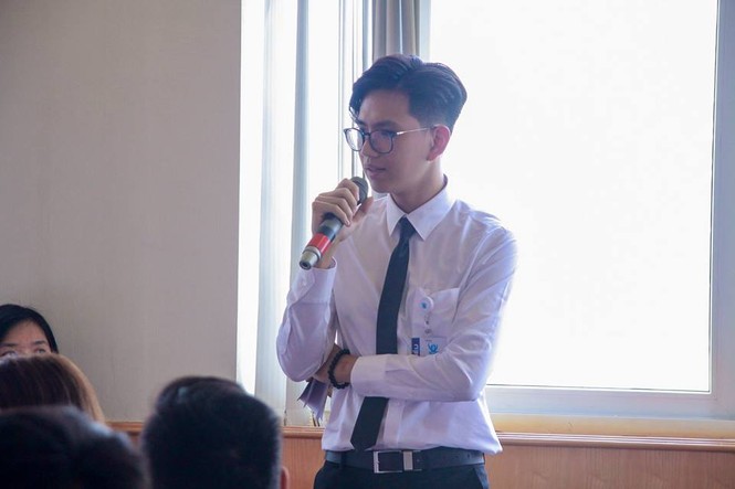 Muốn hội nhập, trước hết phải tôn trọng bản thân - ảnh 1