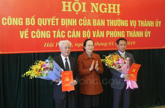 Điều động, bổ nhiệm nhân sự 3 tỉnh thành - ảnh 2