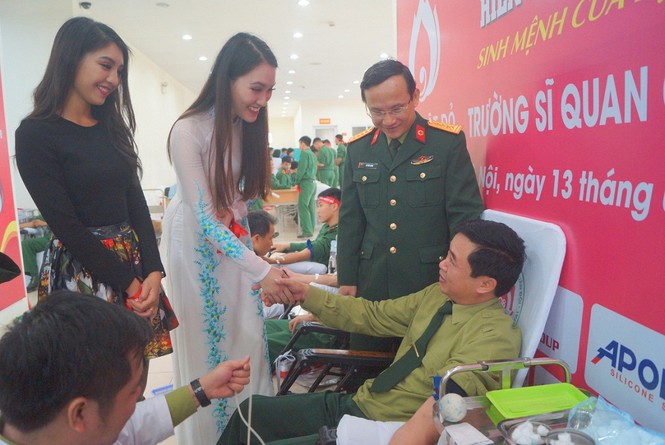 Tuổi trẻ Sĩ quan Chính trị hiến 584 đơn vị máu Chủ nhật Đỏ 2019 - ảnh 5