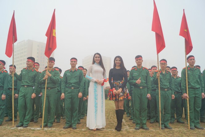 Tuổi trẻ Sĩ quan Chính trị hiến 584 đơn vị máu Chủ nhật Đỏ 2019 - ảnh 7