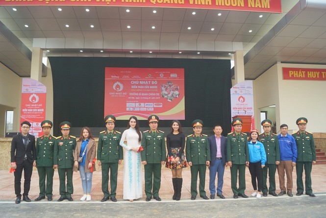 Tuổi trẻ Sĩ quan Chính trị hiến 584 đơn vị máu Chủ nhật Đỏ 2019 - ảnh 12