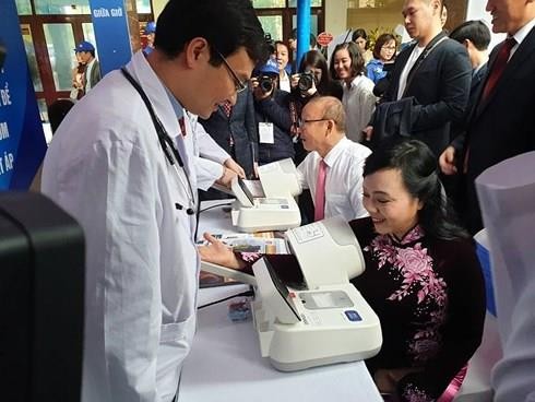 Thủ tướng kêu gọi người dân thường xuyên tập luyện thể dục - ảnh 1