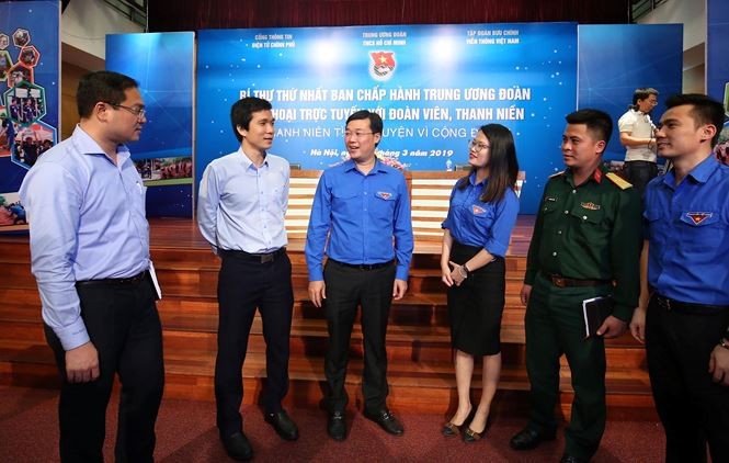 Toàn cảnh đối thoại của Bí thư thứ nhất TƯ Đoàn Lê Quốc Phong - ảnh 11