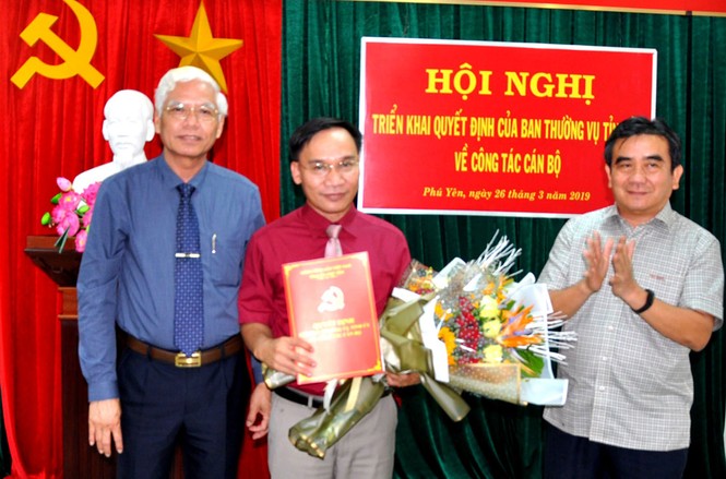 Điều động, bổ nhiệm nhân sự 5 địa phương - ảnh 7
