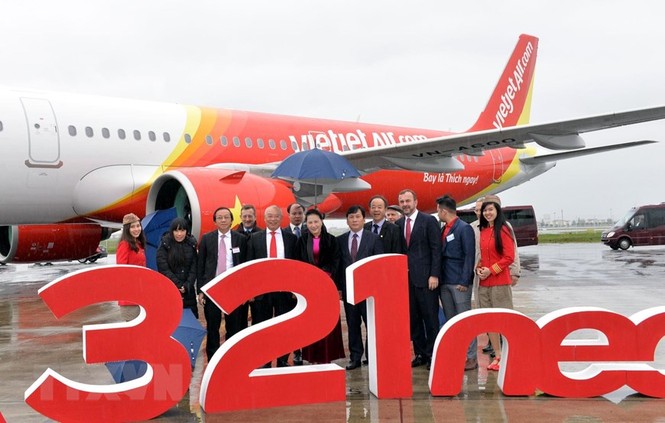 Hình ảnh Chủ tịch Quốc hội chứng kiến lễ bàn giao máy bay tại Toulouse - ảnh 3