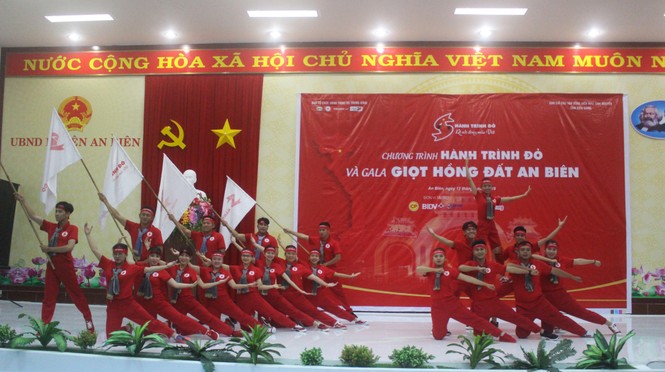 Hành trình Đỏ xuyên Kiên Giang thu gần 900 đơn vị máu - ảnh 3