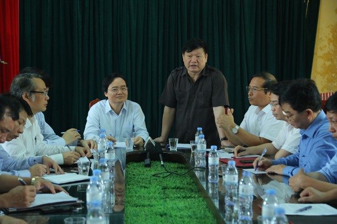Công an điều tra vụ lột đồ, đánh hội đồng nữ sinh ở Hưng Yên - ảnh 1