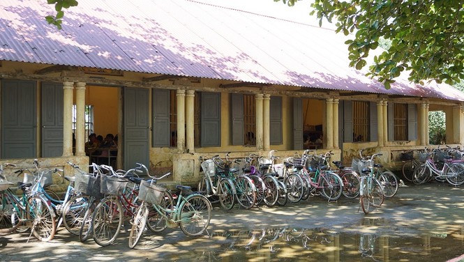 Phòng học bạc tỷ, mới đưa vào sử dụng đã nứt toác - ảnh 2