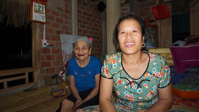 Mẹ thủ môn Bùi Tiến Dũng: Sẽ cổ vũ cho con tại nhà - ảnh 1