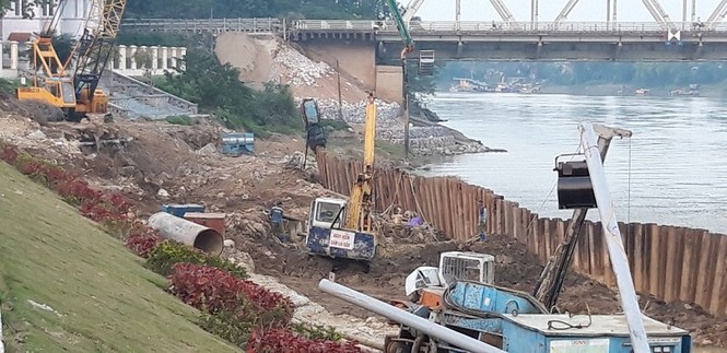 Dự án chi 34 tỷ sửa chữa bờ kè hơn 100 tỷ khắc phục đến đâu? - ảnh 1