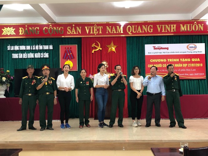 Công ty cổ phần Him Lam tặng quà cựu TNXP, thương bệnh binh tại Thanh Hóa - ảnh 2