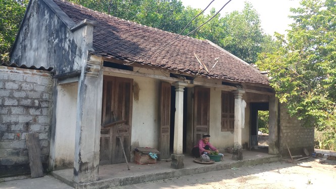 Xôn xao cụ bà 83 tuổi đạp xe lên xã xin 'thoát nghèo' - ảnh 2