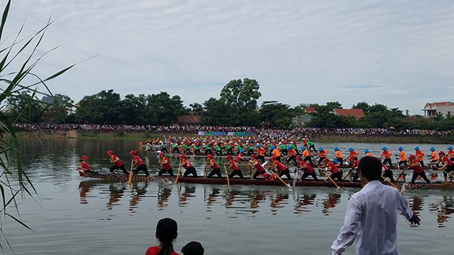 Tưng bừng lễ hội đua thuyền trên quê hương Đại Tướng - ảnh 3