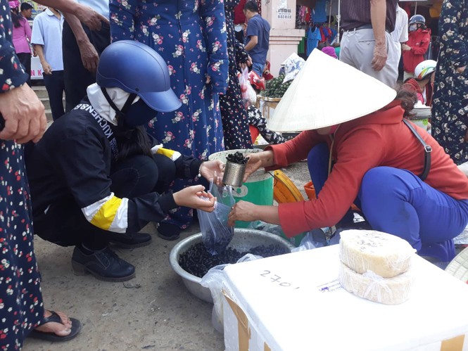 Độc đáo phiên chợ rằm tháng ba của người Nguồn - ảnh 4