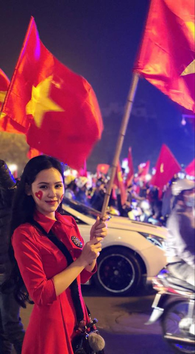 Ngắm vẻ đẹp trong trẻo của hotgirl Việt ‘tiếp lửa’ cho ĐT Pháp ở World Cup 2018 - ảnh 9
