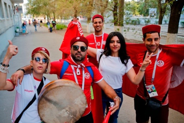 Dàn WAGs Anh ‘đại náo” khán đài World Cup 2018 - ảnh 14