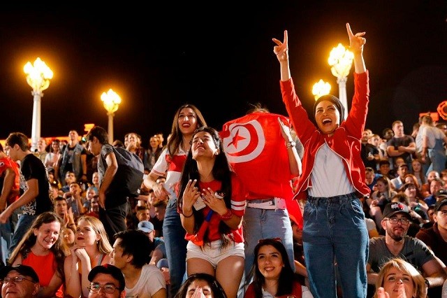 Dàn WAGs Anh ‘đại náo” khán đài World Cup 2018 - ảnh 15