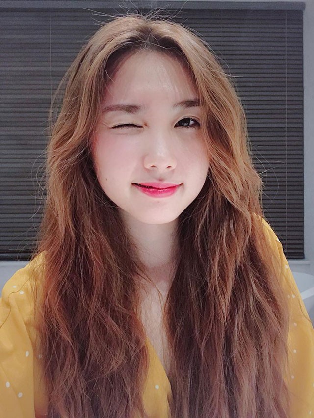 Ngắm ‘bạn gái tin đồn’ xinh như thiên thần của thủ môn Bùi Tiến Dũng - ảnh 3