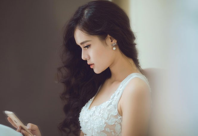 Ngắm cô bạn gái nóng bỏng của “hot boy làng bóng” Việt Nam - ảnh 2