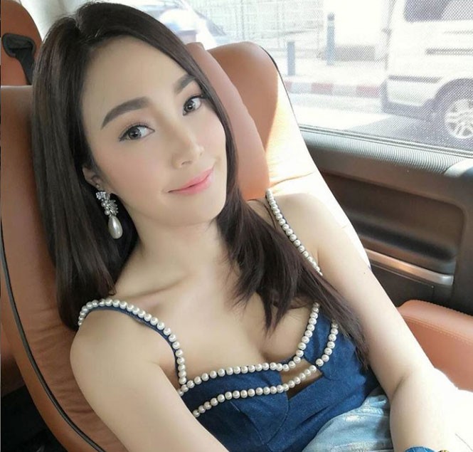 Đã mắt ngắm cô bạn gái hơn 13 tuổi của ‘Messi Thái Lan’ - ảnh 10