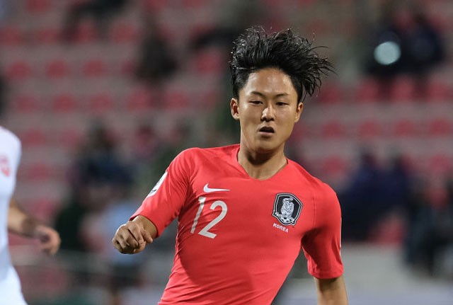 Đội hình tiêu biểu vòng 1/8 Asian Cup 2019: Vinh danh Trọng Hoàng, Hùng Dũng - ảnh 10