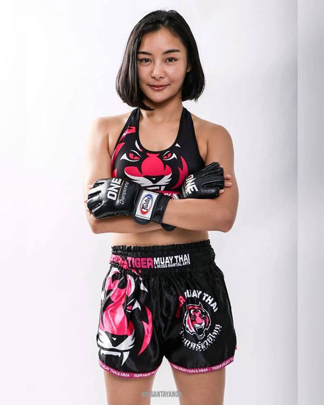 Nhan sắc tựa hot girl của nữ võ sĩ MMA hấp dẫn bậc nhất châu Á - ảnh 9