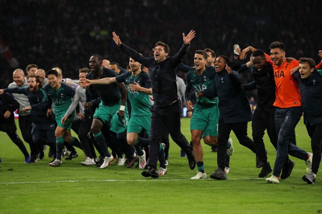 VIDEO: HLV Pochettino òa khóc khi Tottenham vào chung kết Champions League - ảnh 10