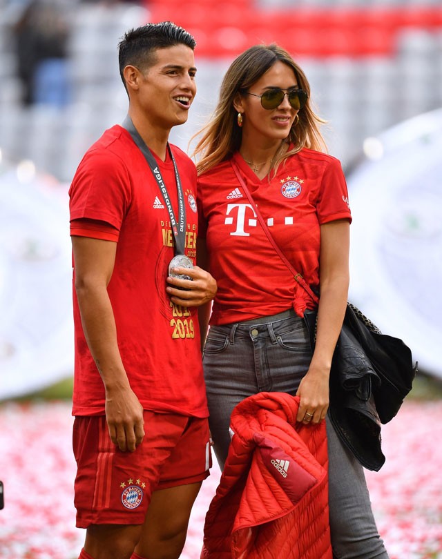 James Rodriguez công khai hẹn hò với vợ cũ ca sĩ Marc Anthony - ảnh 1