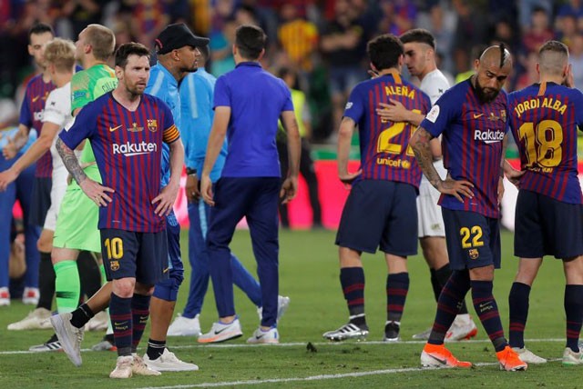 Hạ Barca giành Cup Nhà vua, HLV Valencia 'hạnh phúc nhất thế giới' - ảnh 1