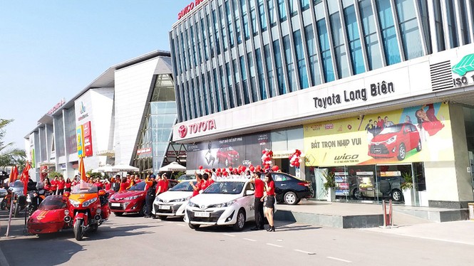 Bất ngờ gặp dàn Toyota Vios trẻ trung trên phố Hà Nội - ảnh 9