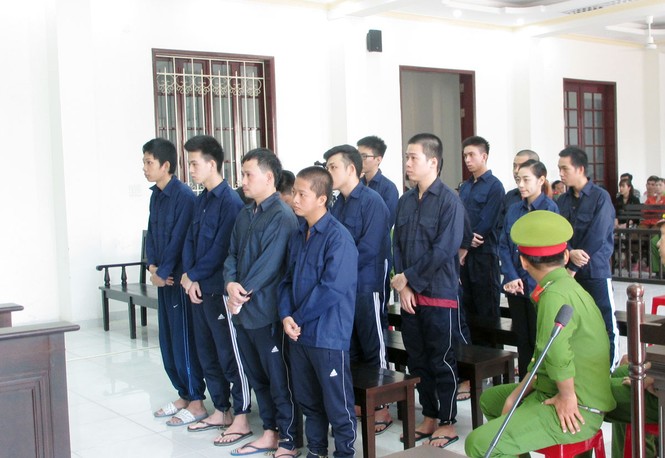 Mở “tiệc” ma tuý tại quán karaoke, 15 đối tượng lĩnh án - ảnh 1