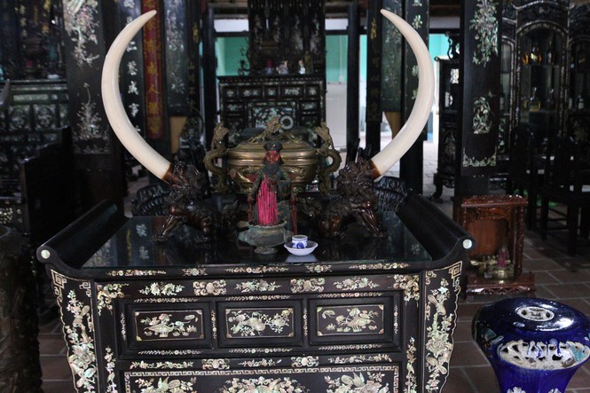 Chiêm ngưỡng chiếc giường cổ có giá bạc tỷ ở Đồng Tháp - ảnh 17