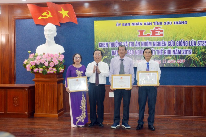 Khen thưởng và tri ân nhóm nghiên cứu gạo ST25 ngon nhất thế giới - ảnh 1