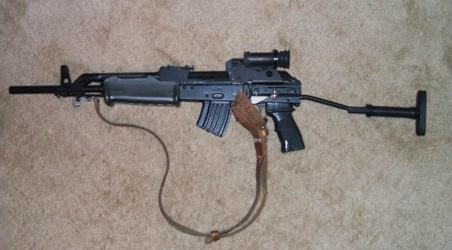 Những biến thể hiếm gặp của khẩu AK47 toàn cầu - ảnh 1