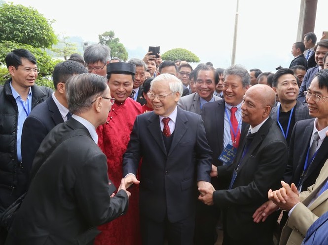Tổng Bí thư, Chủ tịch nước Nguyễn Phú Trọng thả cá chép truyền thống - ảnh 3
