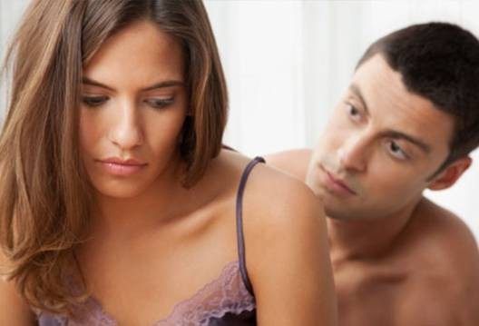 Vì sao các cô gái bị đau trong lần 'yêu' đầu?