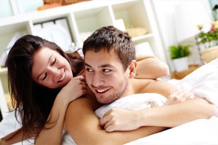 10 tuyệt chiêu hâm nóng tình cảm cực đơn giản - ảnh 1