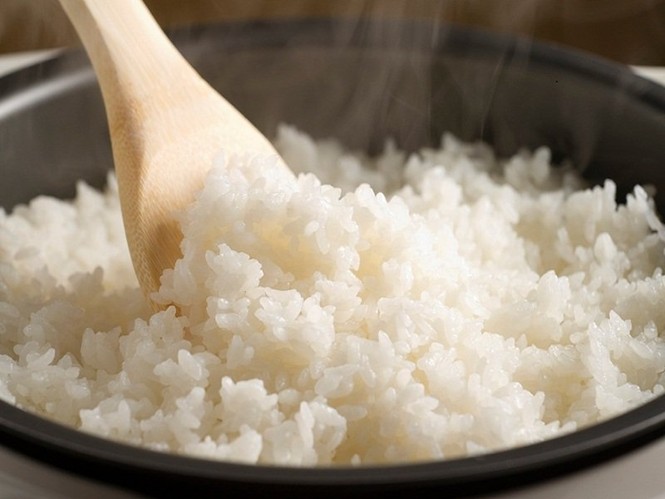 Những món ăn quen thuộc của người Việt thành 'thuốc độc' khi đun lại - ảnh 2