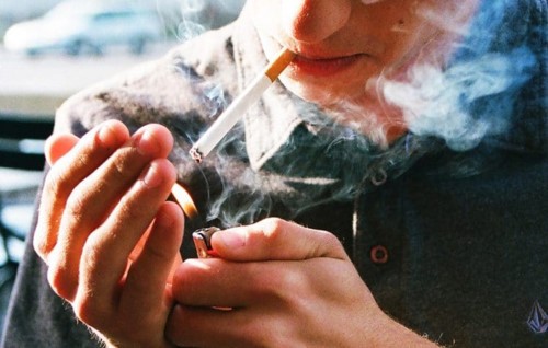 Quý ông suýt cắt cụt chân vì nghiện 'món' hàng triệu người Việt mê mẩn - ảnh 1