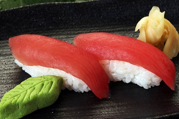 Sushi: Ngon, bổ nhưng... độc, biết mà tránh kẻo rước họa vào thân - ảnh 1
