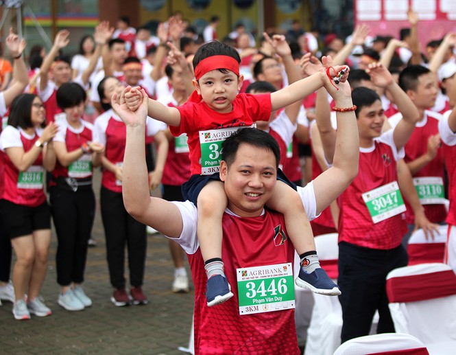Giải chạy Marathon gây quỹ từ thiện của Đoàn Thanh niên Agribank - ảnh 5