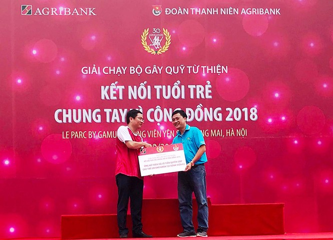 Giải chạy Marathon gây quỹ từ thiện của Đoàn Thanh niên Agribank - ảnh 17