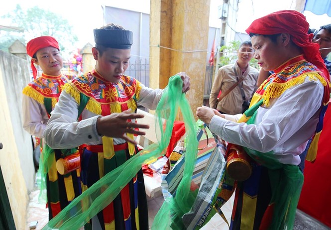 Độc đáo Lễ hội Con đĩ đánh bồng - ảnh 1