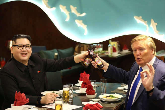 Bản sao Donald Trump và Kim Jong Un cùng nhau dùng bữa tối tại Hà Nội - ảnh 4