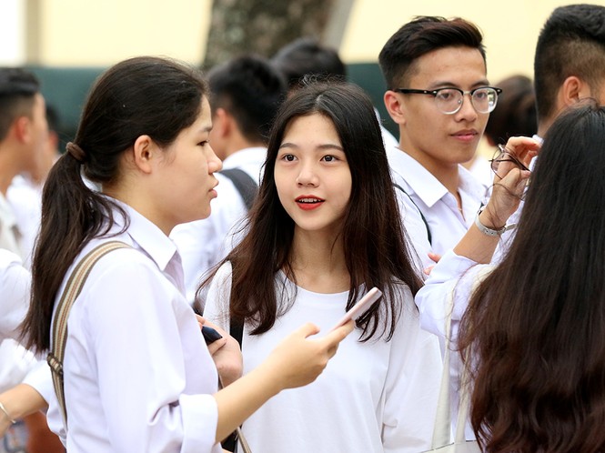 Hút hồn với nét quyến rũ của 'thiên thần' dự thi THPT Quốc gia 2019 - ảnh 1