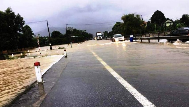 Lũ lên mức báo động, TT-Huế chỉ đạo khẩn ứng phó - ảnh 3