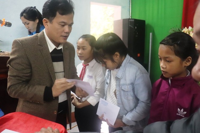 Ấm áp 'Xuân tình nguyện' giữa mùa giá rét - ảnh 4